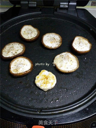 【四川】香菇鸡肉汉堡的做法步骤:9
