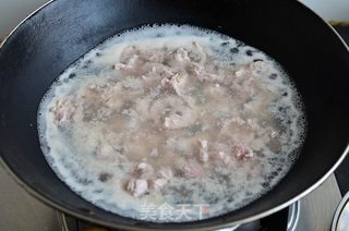 【四川】酸汤肉片的做法步骤:5