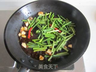 【湖北】茄子炒蒜薹的做法步骤：5