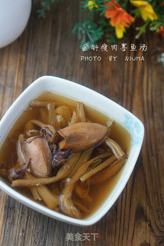 【常德】金针瘦肉墨鱼汤的做法步骤:7
