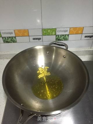 【义乌】豆瓣葱香炒虾的做法步骤:3