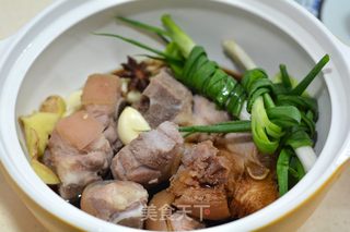 【北京】腐乳肘子的做法步骤:4