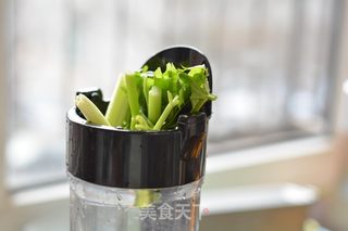 【北京】甜梨芹菜汁的做法步骤：4