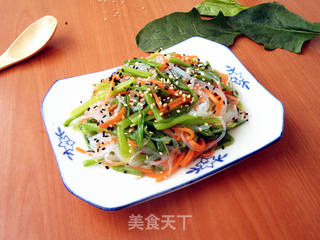 【天津】菠菜茎拌双丝 的做法步骤:13