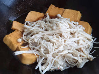 【天津】金针菇烧豆腐的做法步骤:9