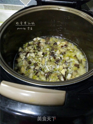 【四川】椎茸煲仔饭的做法步骤:7