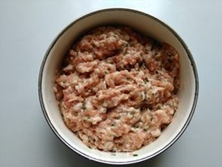 三鲜小馄饨的做法步骤:2