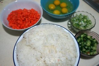 【北京】什锦炒饭的做法步骤：1