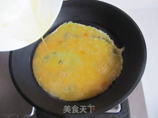 海鲜菇炒鸡蛋的做法步骤:3