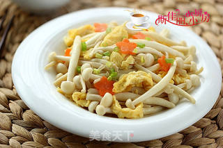 海鲜菇炒鸡蛋的做法步骤:9