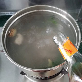 羊骨萝卜汤的做法步骤:4