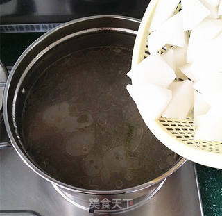 羊骨萝卜汤的做法步骤:6