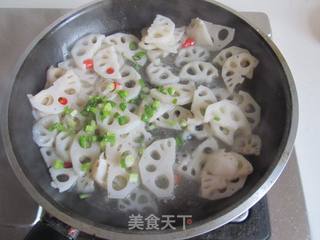 糖醋藕片的做法步骤:7
