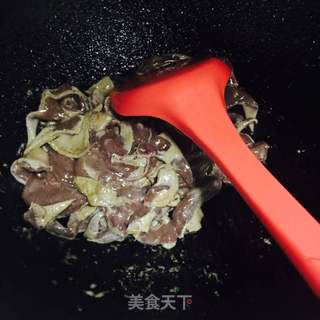 溜肝尖的做法步骤:6