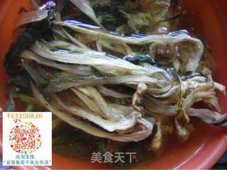 菜干南北杏蜜枣猪肺汤的做法步骤:7