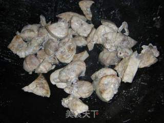 菜干南北杏蜜枣猪肺汤的做法步骤:9