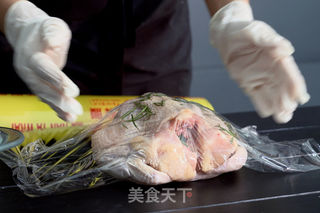 香蒜黄油烤鸡——德普烘焙实验室的做法步骤:3