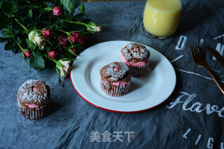 爱心可可杯子蛋糕的做法步骤:12