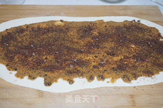 芝麻酱红糖小花卷的做法步骤:4