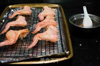 叉烧鸡翼(内附锡纸的正确使用方法)的做法步骤:2