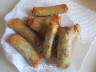 荠菜春卷的做法步骤:11