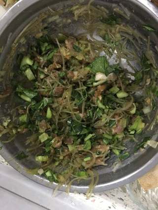 河南菜卷的做法步骤:4