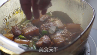 上海本帮红烧肉的做法步骤:5