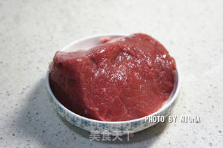 牛肉千张青菜汤的做法步骤:2