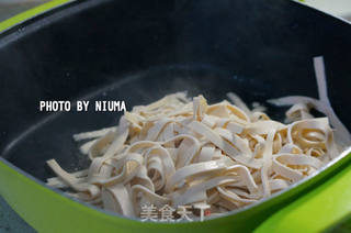 牛肉千张青菜汤的做法步骤:4