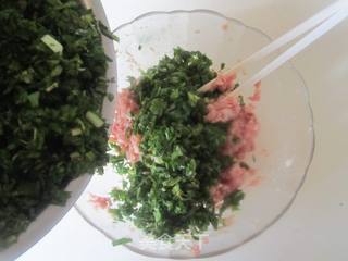 红油荠菜馄饨的做法步骤:3