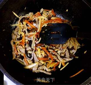 鱼香肉丝的做法步骤:14