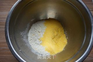 核桃玉米面发糕的做法步骤:2