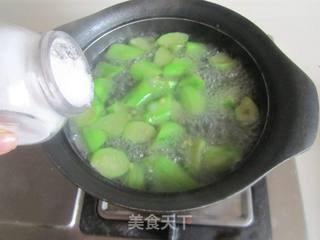 蛤蜊丝瓜汤的做法步骤:8