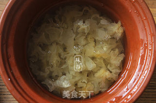 木瓜炖银耳的做法步骤:3