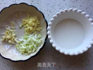 青豆炒虾仁的做法步骤:3