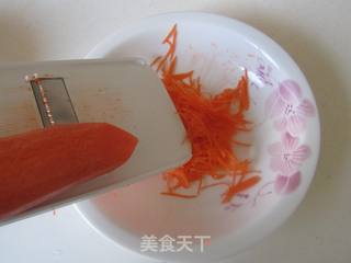 西兰花炒胡萝卜圆子的做法步骤:2