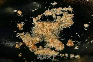 粒粒劲道酱油炒饭的做法步骤:3