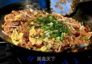 粒粒劲道酱油炒饭的做法步骤:5