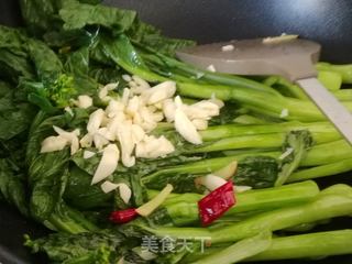 蒜蓉菜心的做法步骤:8
