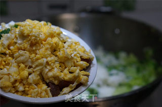 芥菜炒饭的做法步骤:7