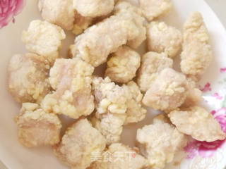 菠萝咕噜肉的做法步骤:6