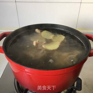 牛骨萝卜汤的做法步骤:4