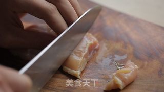 拯救厨房小白——香烤蜂蜜辣鸡块的做法步骤：1