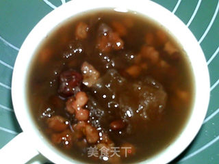 红豆薏米银耳羹的做法步骤:9