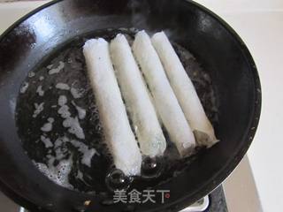 龙利鱼韭菜春卷的做法步骤:8