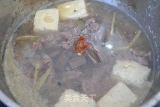 红白配-酸辣牛肉汤的做法步骤:5