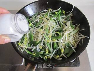 韭菜炒黄豆芽的做法步骤:4