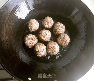 梅菜肉圆的做法步骤:7