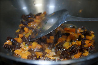 酱油肉芥菜炒饭的做法步骤:6
