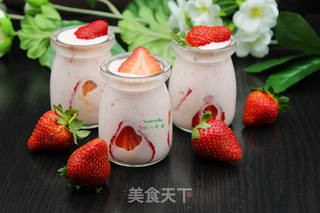 草莓奶昔的做法步骤:6